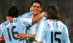 Argentina gole� a Brasil y se asegur� otra medalla