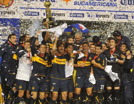 Riquelme: dos t�tulos en menos de una semana
