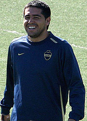 Riquelme seguir� jugando en Boca