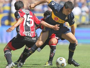 Riquelme ser� baja al menos 40 d�as en Boca Juniors por lesi�n